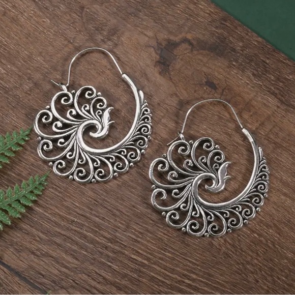 Vintage Craftsman Carved Peacock Pattern Hoop Earrings - Picture 1 of 6